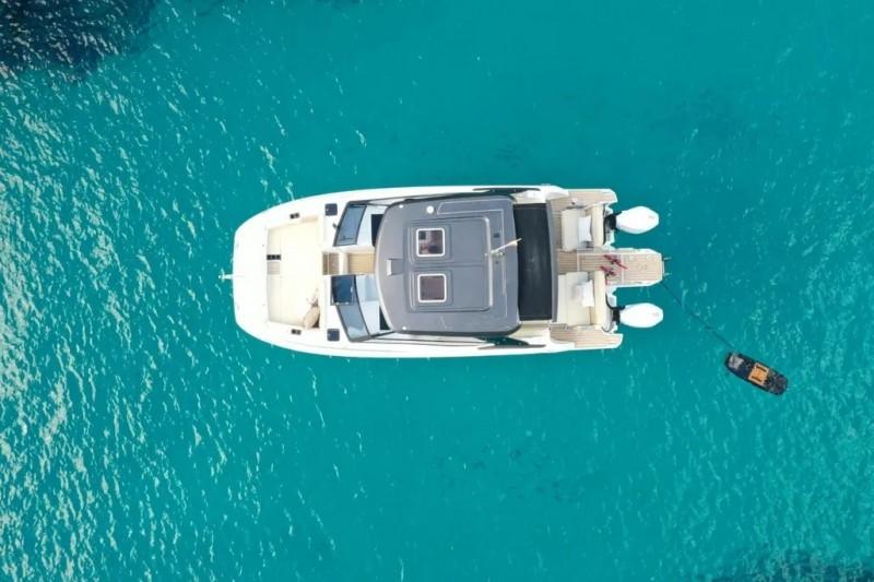 aquila power catamarans Aquila 32 sport