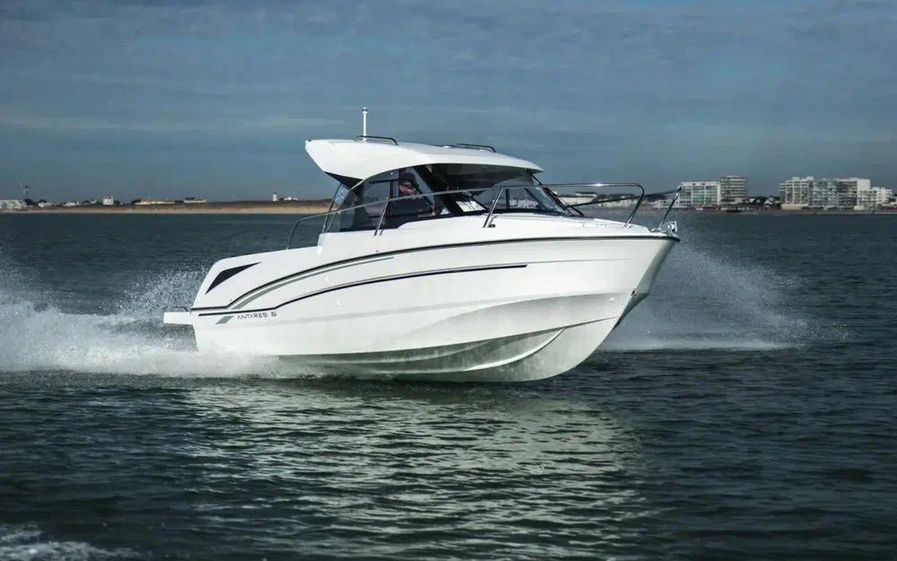 beneteau Antares 6