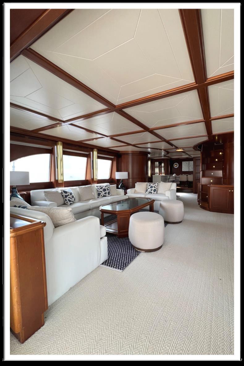 custom line Navetta 27