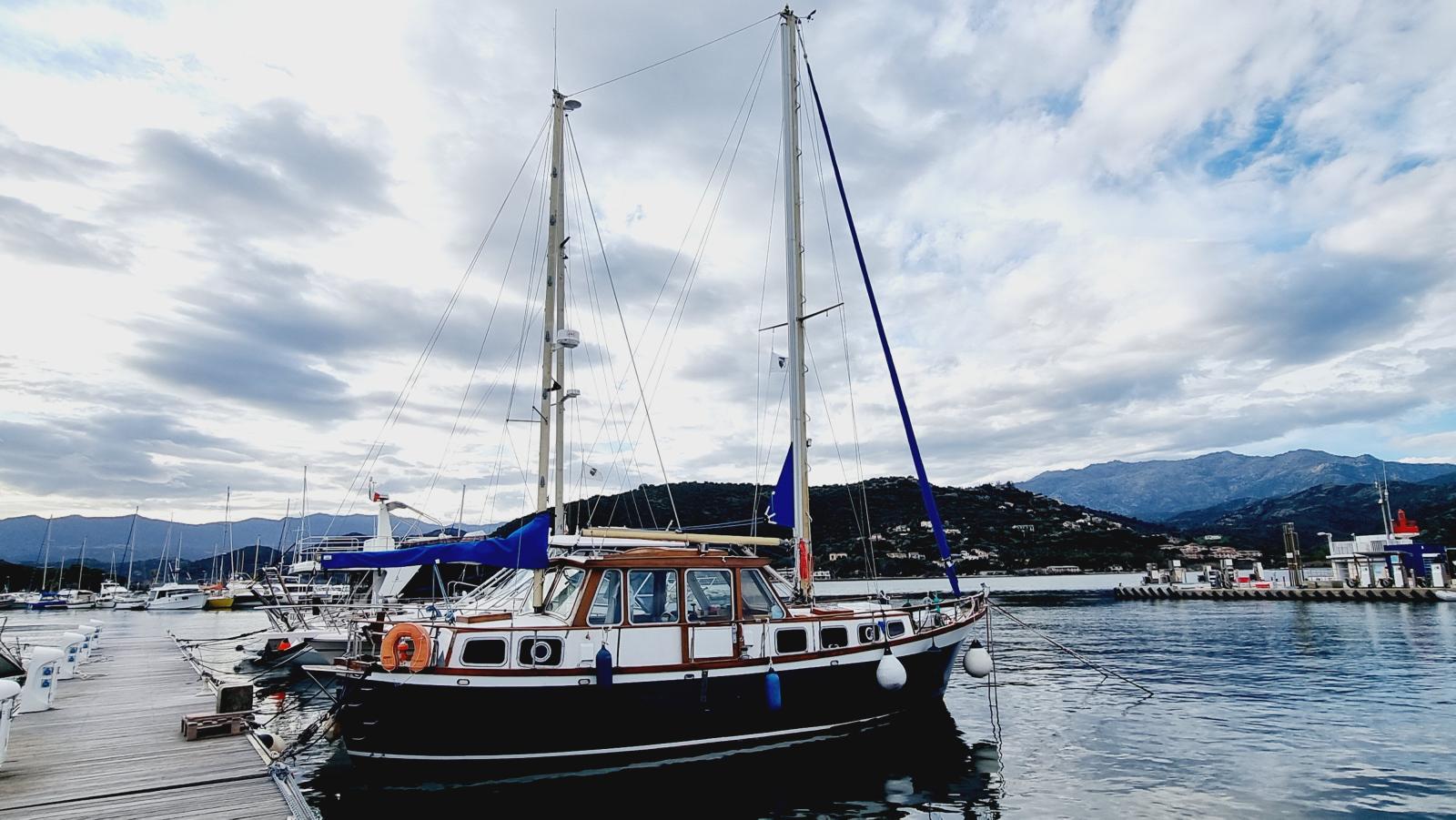 Nauticat Nauticat 33