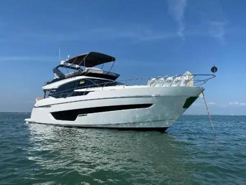 fairline Squadron 68