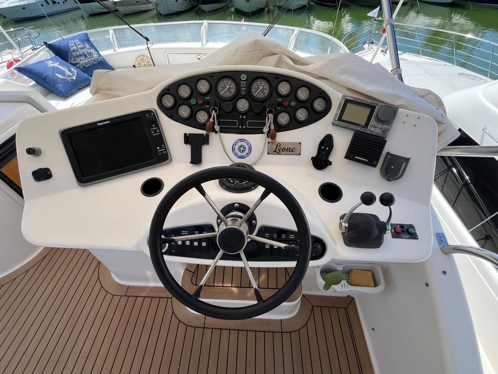 riviera marine 40 flybridge