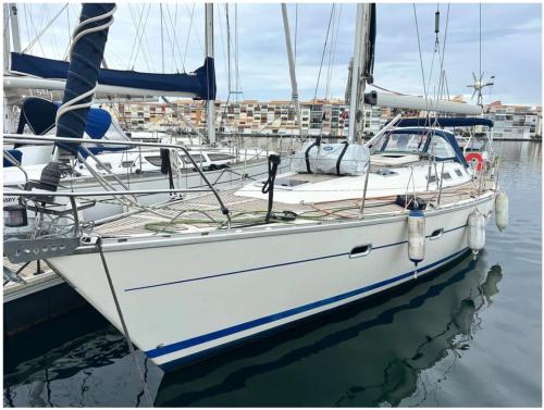 Bavaria yachts 44