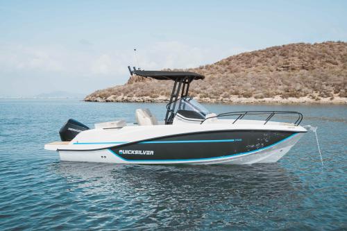 Quicksilver 705 open