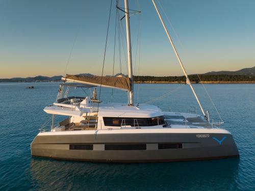Dufour catamarans 48