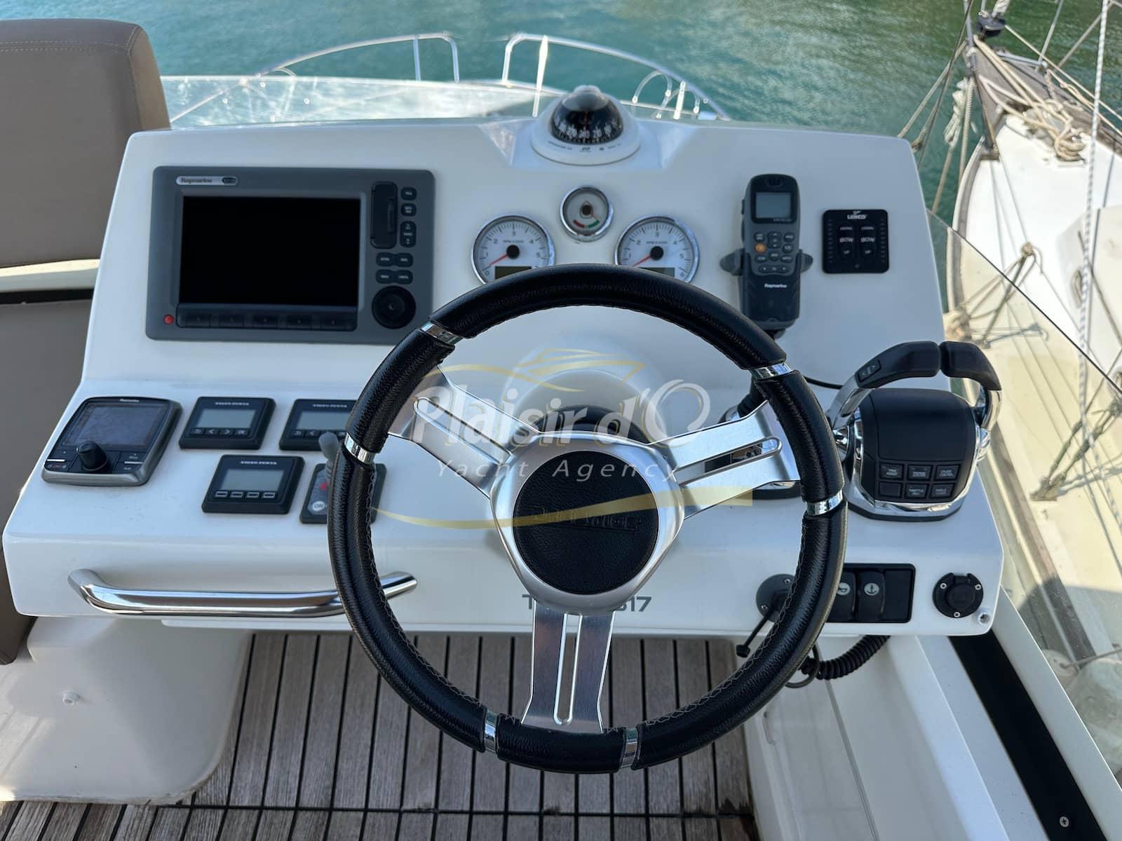 jeanneau Prestige 350 Fly