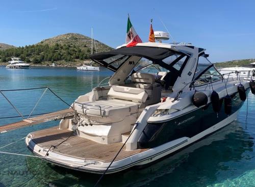 Monterey boats 415 sy sport yacht