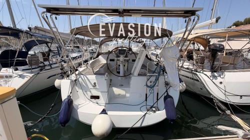 Beneteau oceanis 37