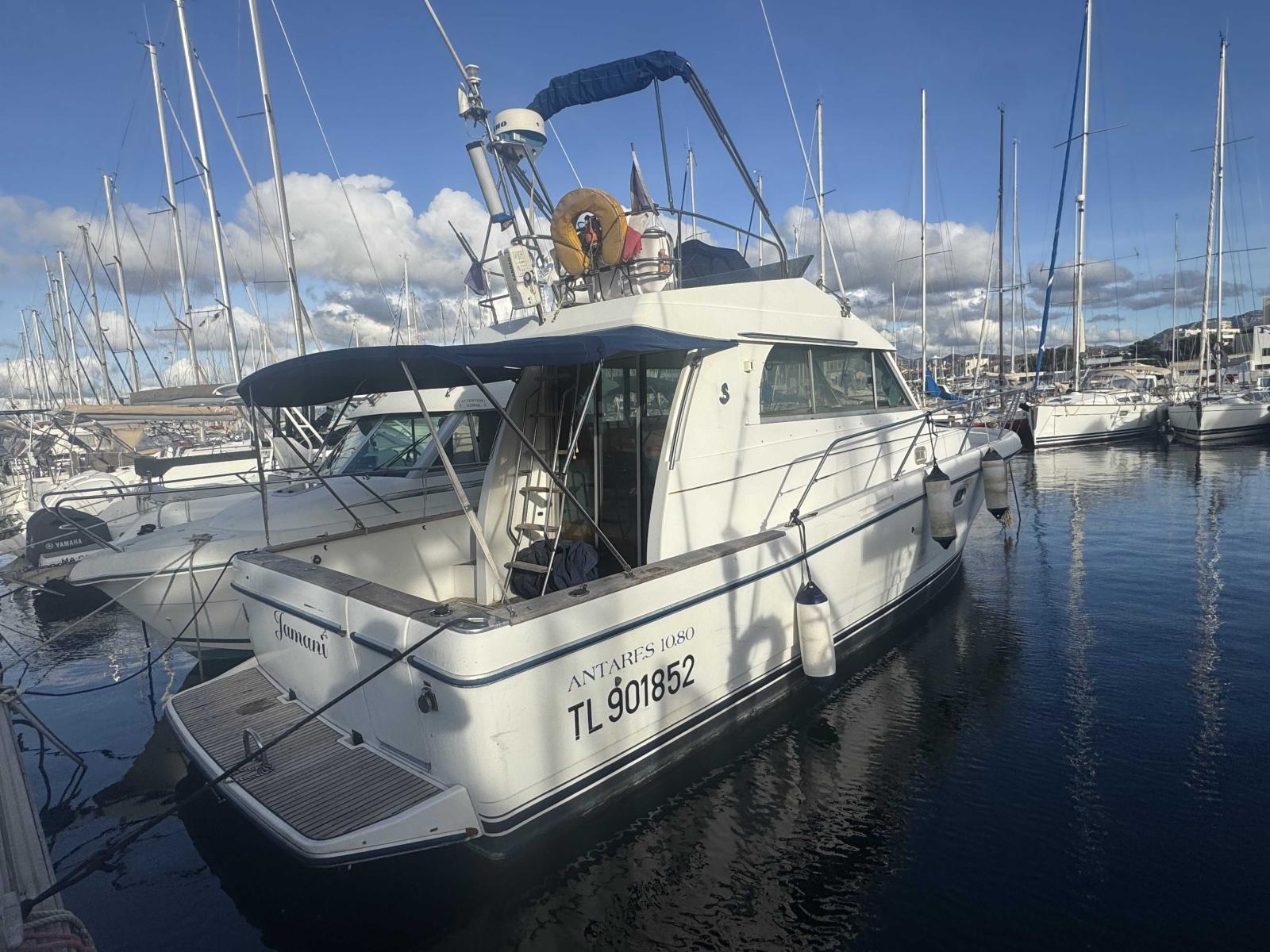 beneteau Antares 1080