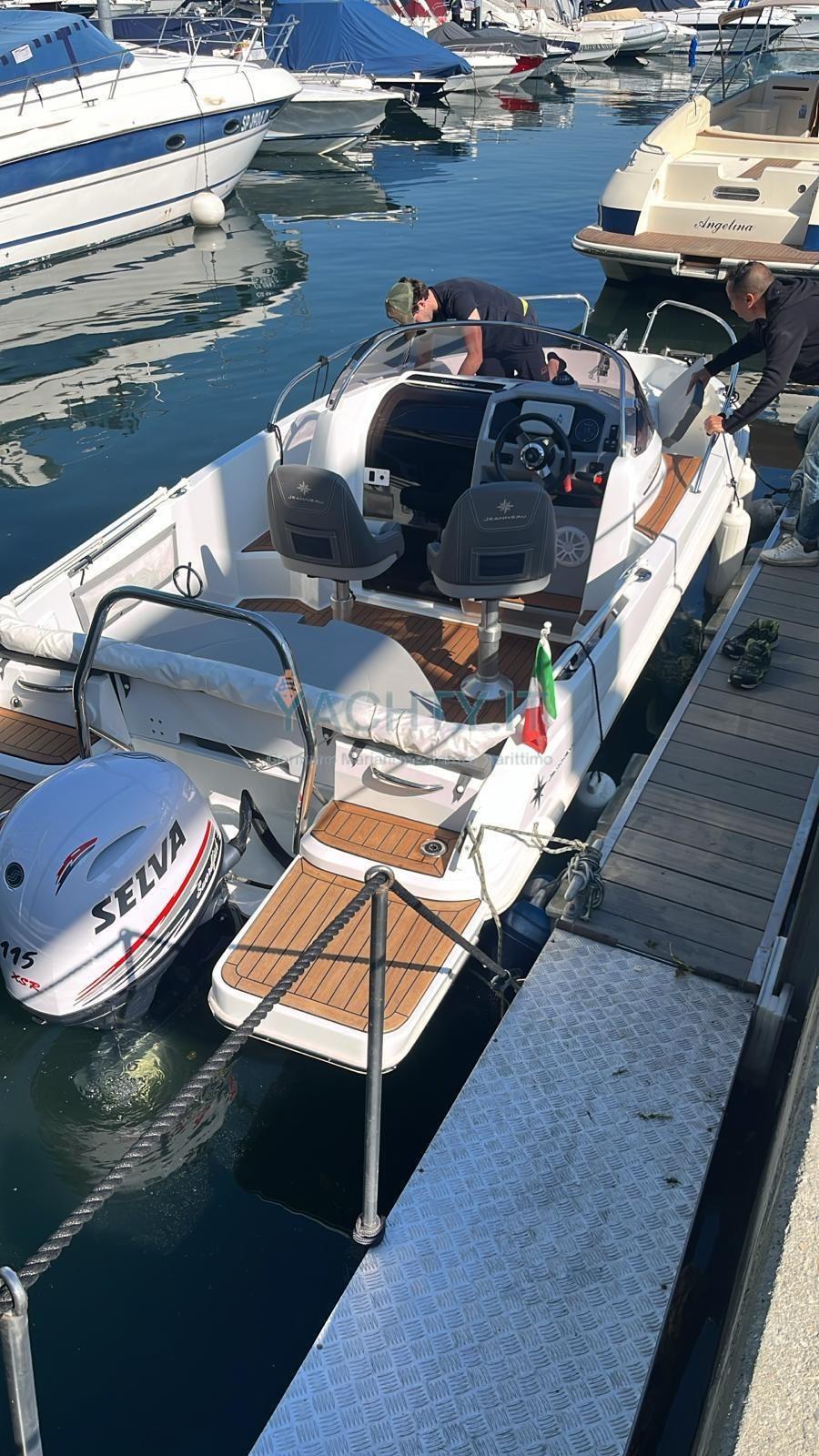 jeanneau Cap camarat 5.5 wa serie 2