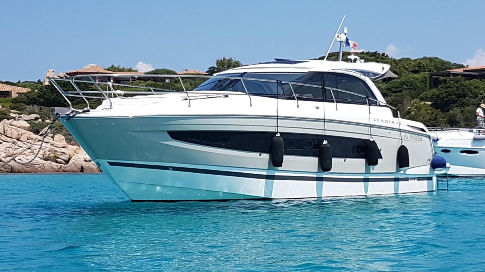jeanneau Leader 40 hard top