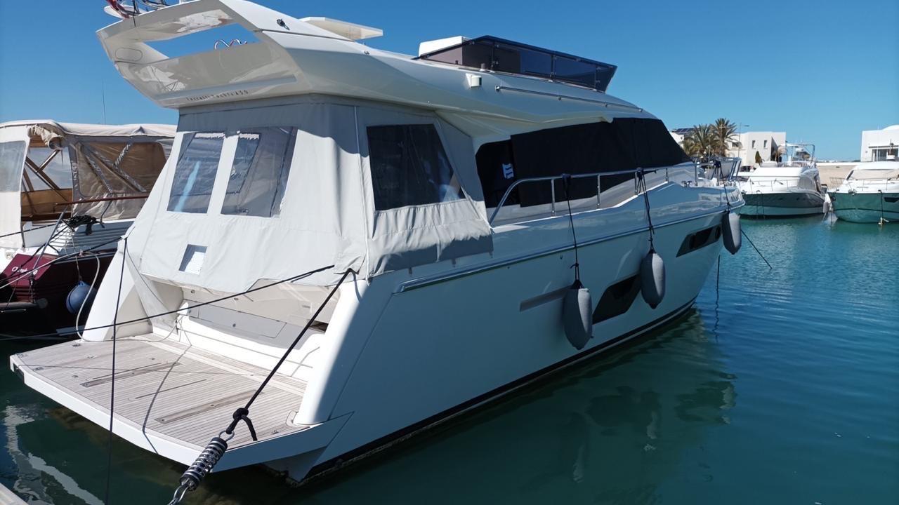 ferretti 450