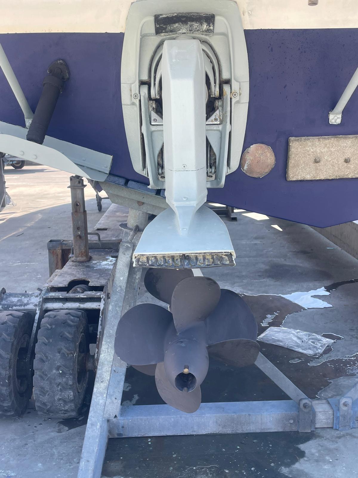 carver Flybridge 8.50