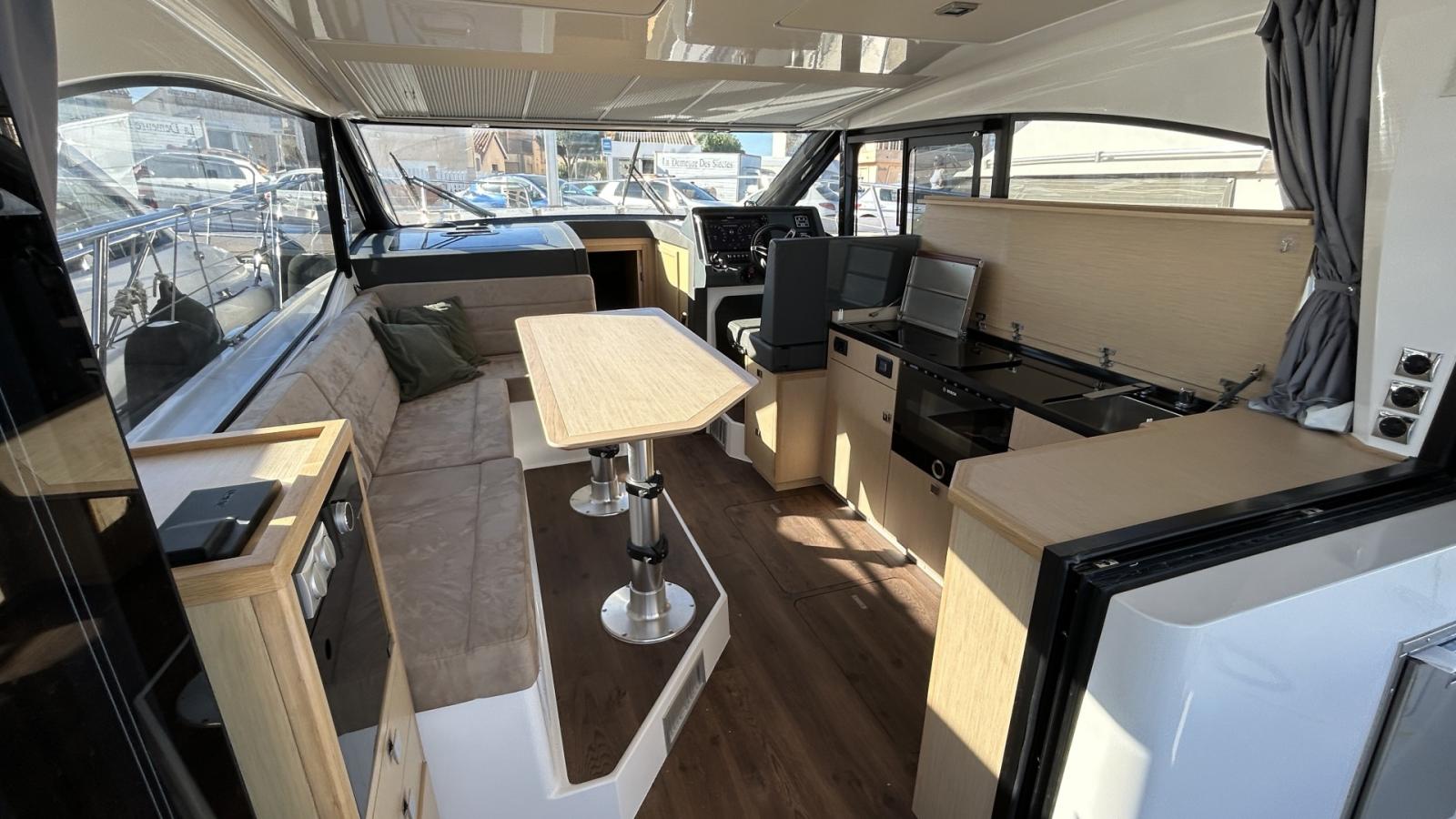 parker Monaco 110 fly