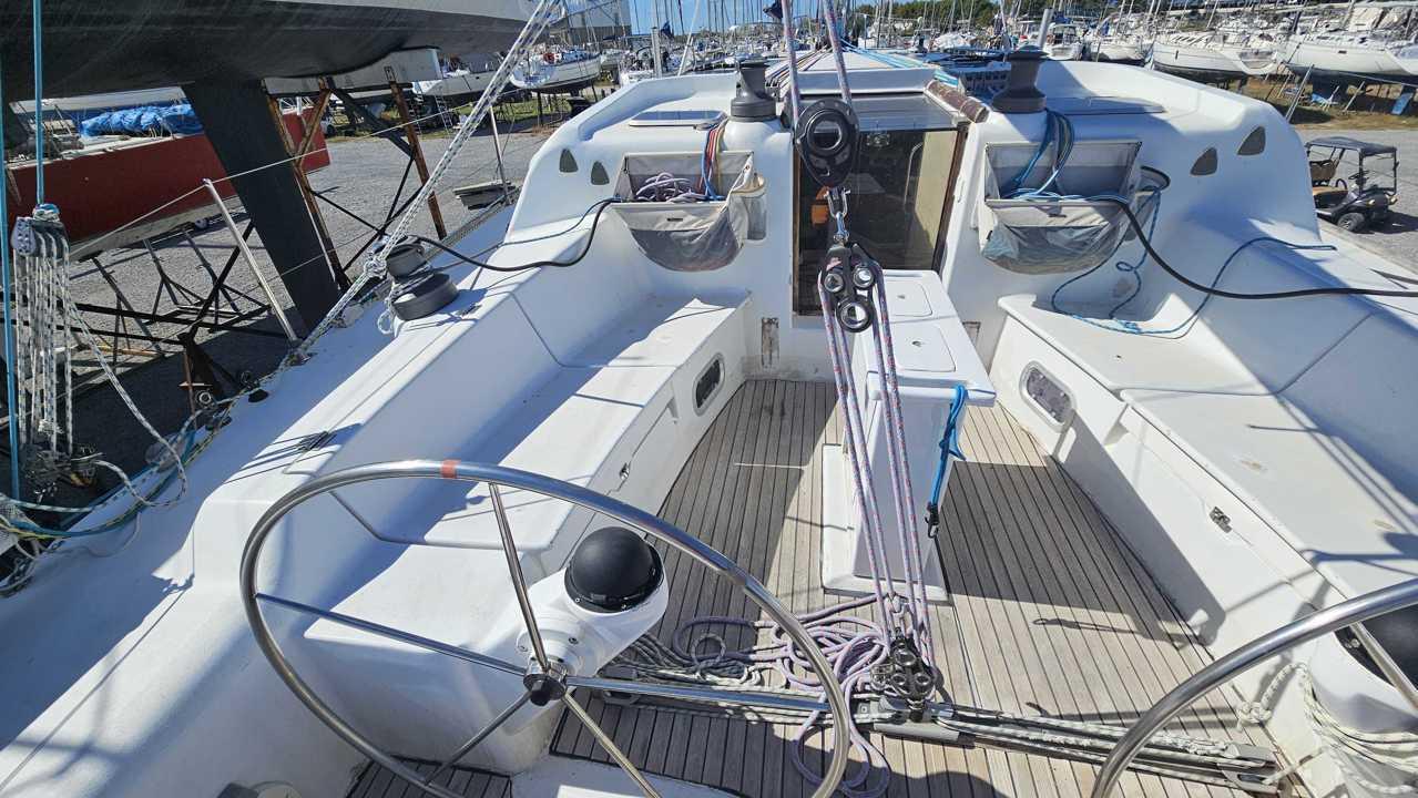 ab marine Equinox 452