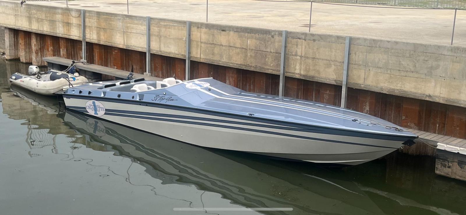 cigarette r.t. 38 top gun