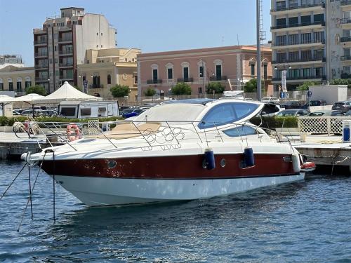 Cranchi mediterranee 43 hard top