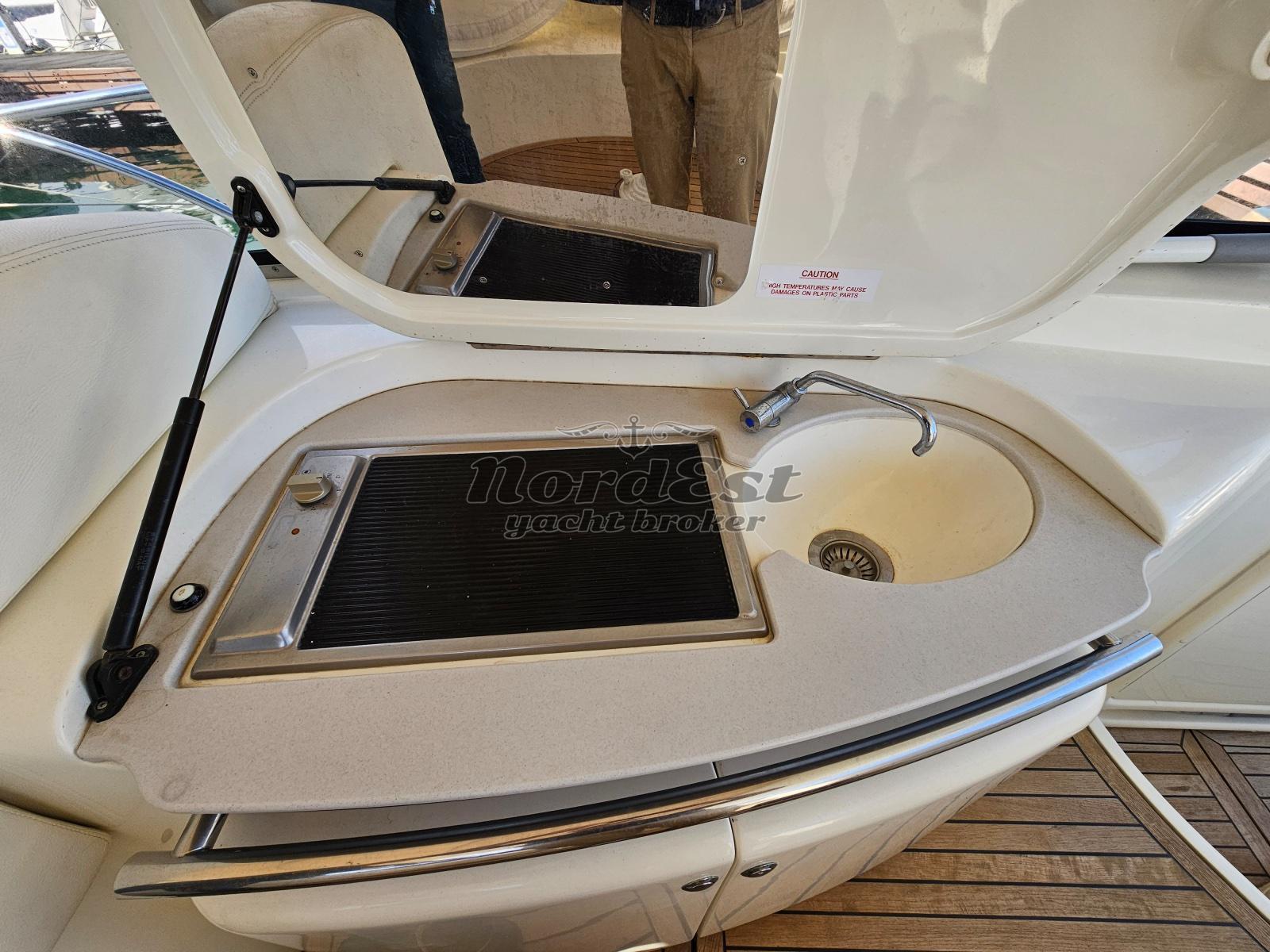 atlantis 47 ht hard top