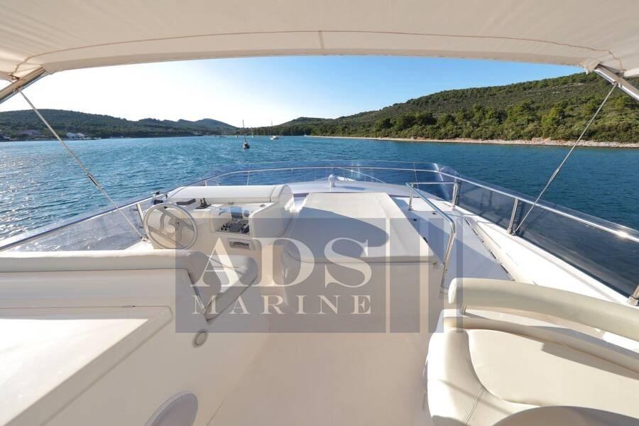 ferretti yachts 681