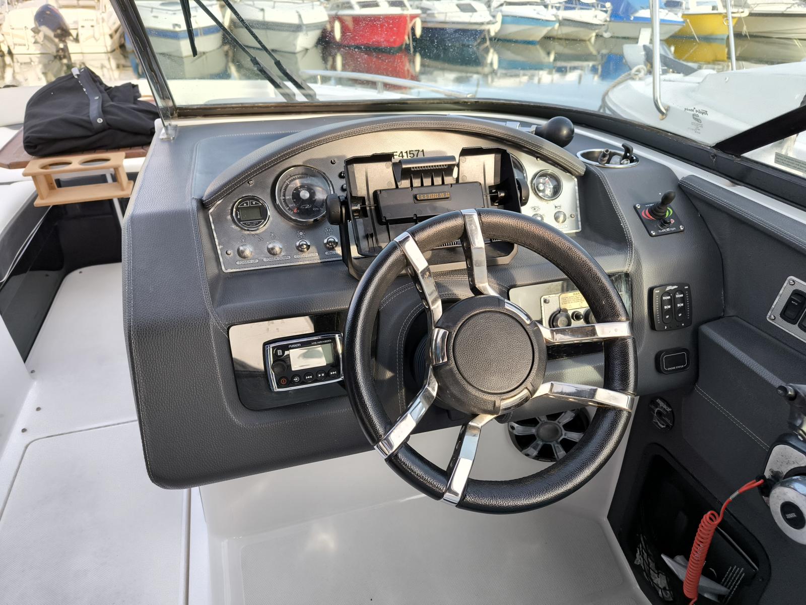 regal marine 2800 bowrider