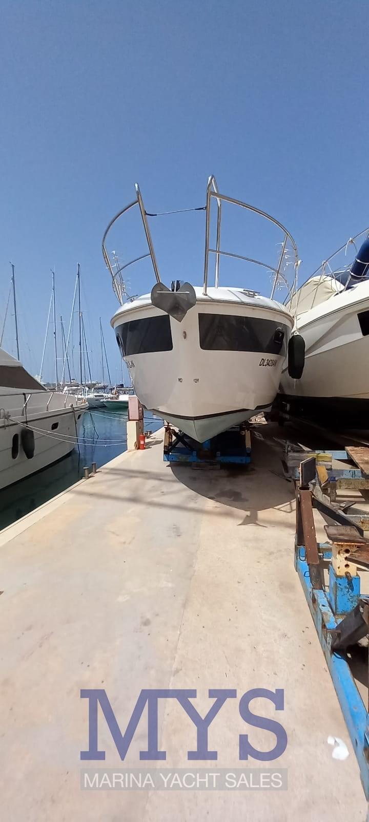 bavaria yachts S 33 hard top