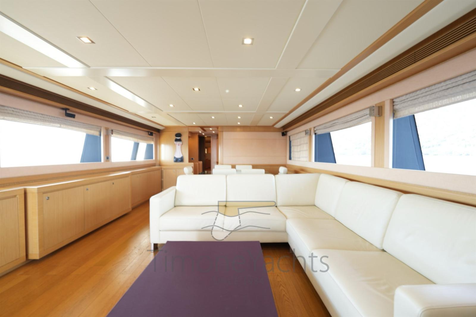 custom line Navetta 26