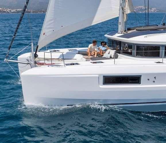 lagoon 51'