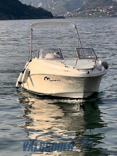 Quicksilver activ 640 cabin