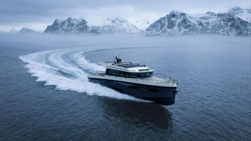 Delta powerboats 48 adventure