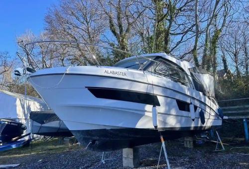 Beneteau antares 11 fly