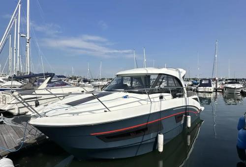 Beneteau antares 9