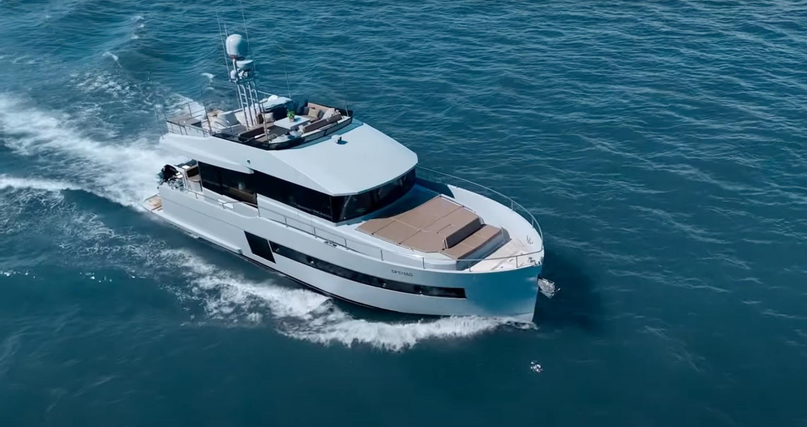 sundeck yachts 550