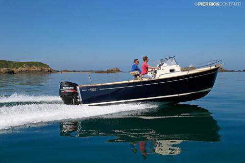 Rhea marine 27 escapade