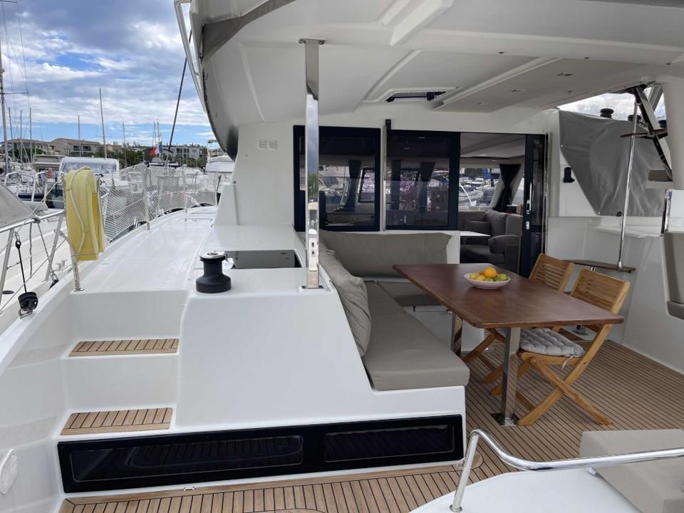 fountaine pajot Lucia 40