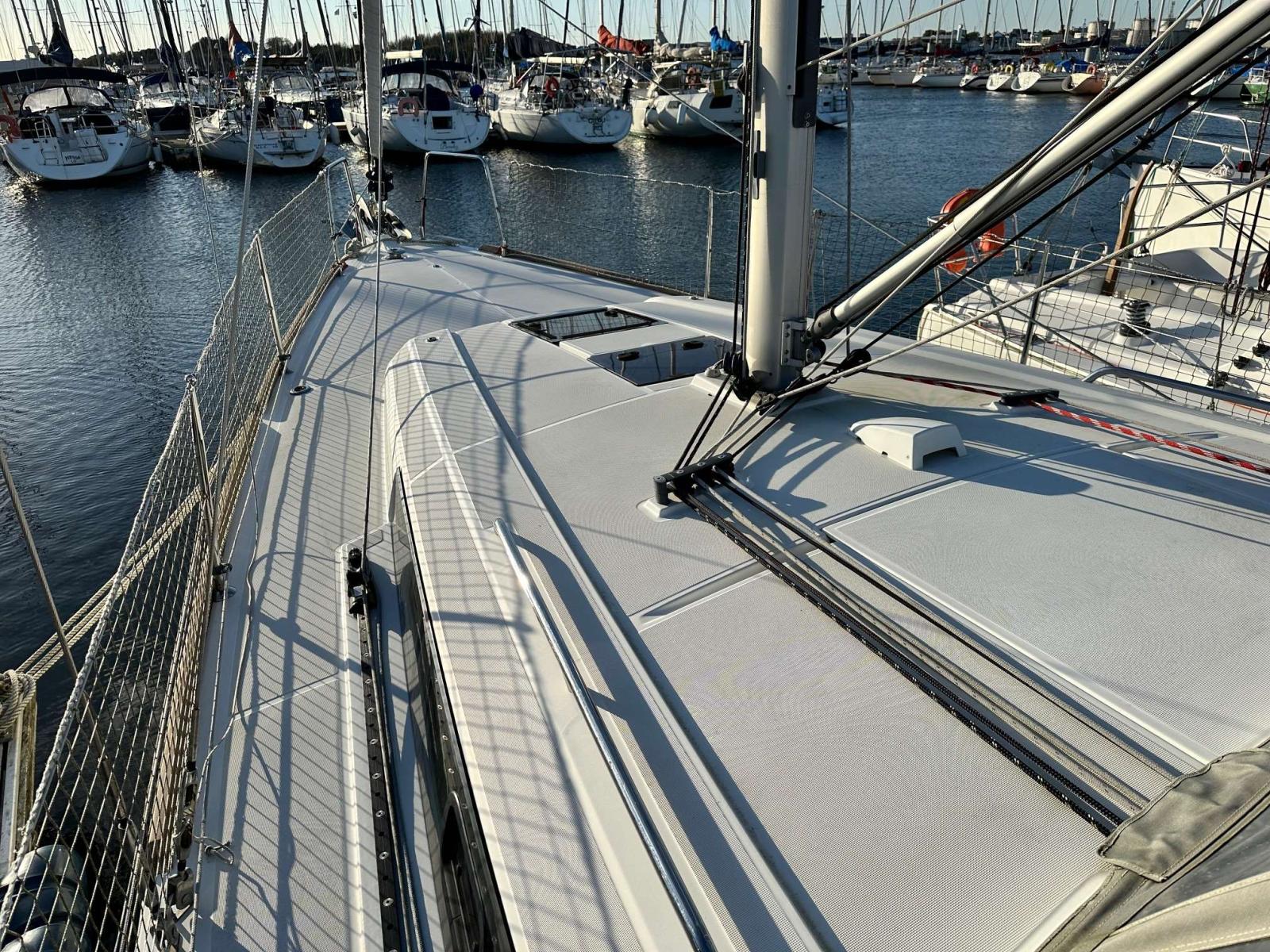 beneteau Oceanis 38.1