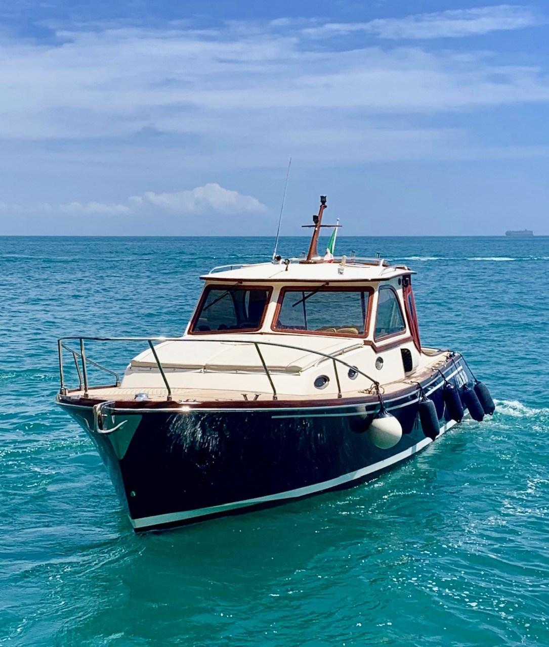 austin parker Lobster 37 speedster