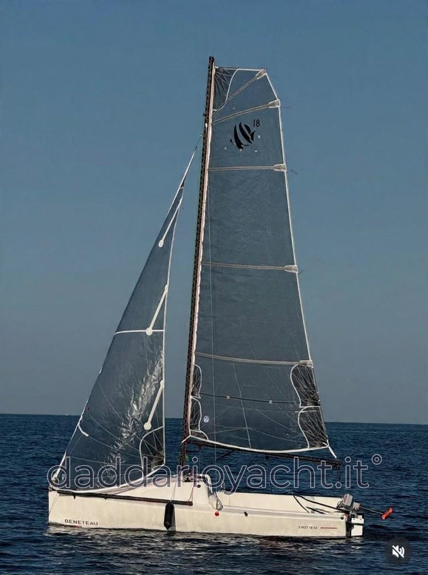 beneteau First 18 seascape