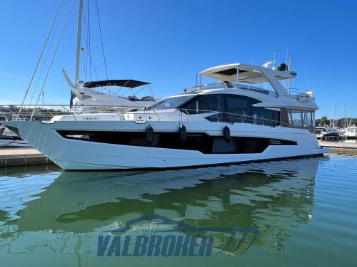 Galeon 680 fly