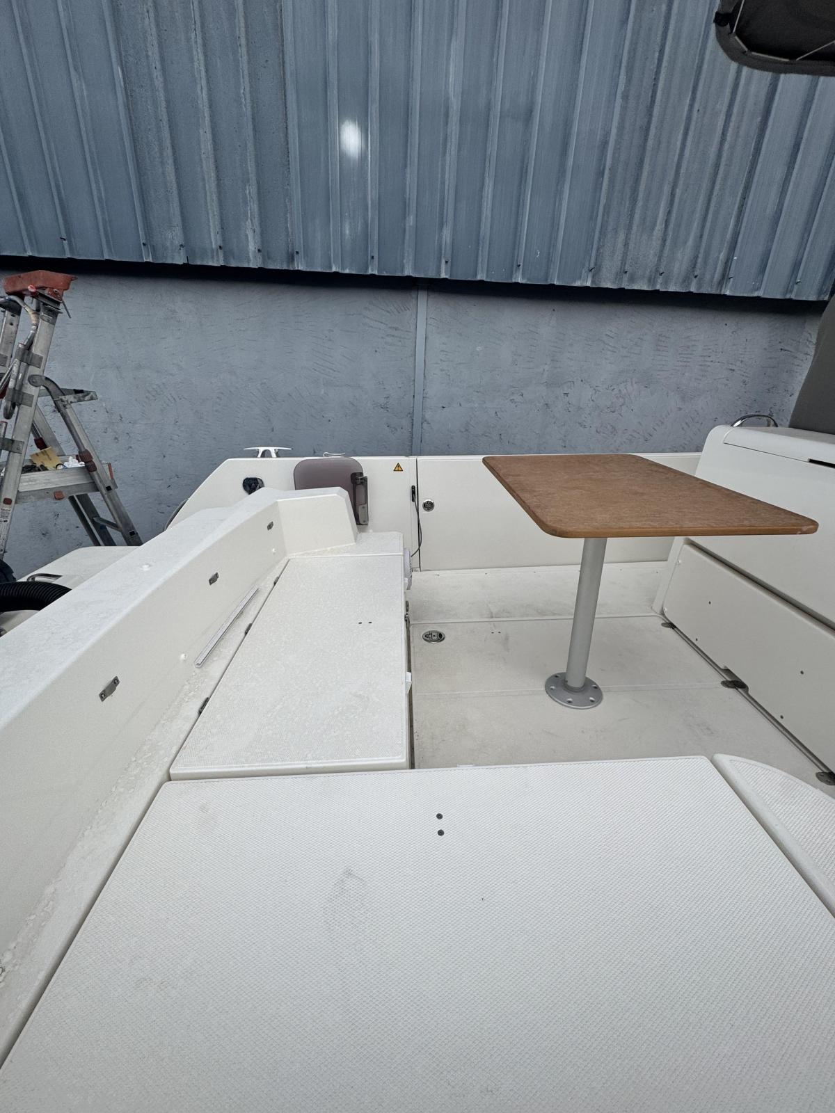 white shark 280 cc evo