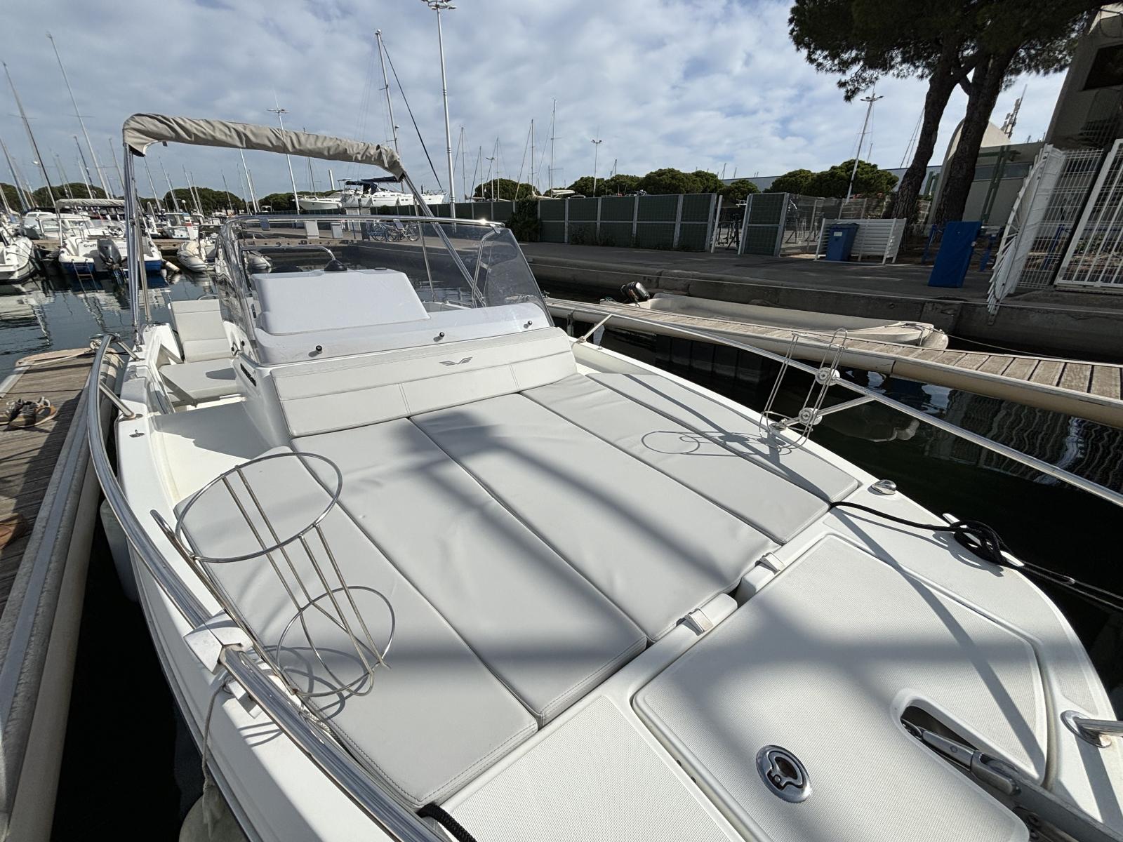 beneteau Flyer 7 sundeck