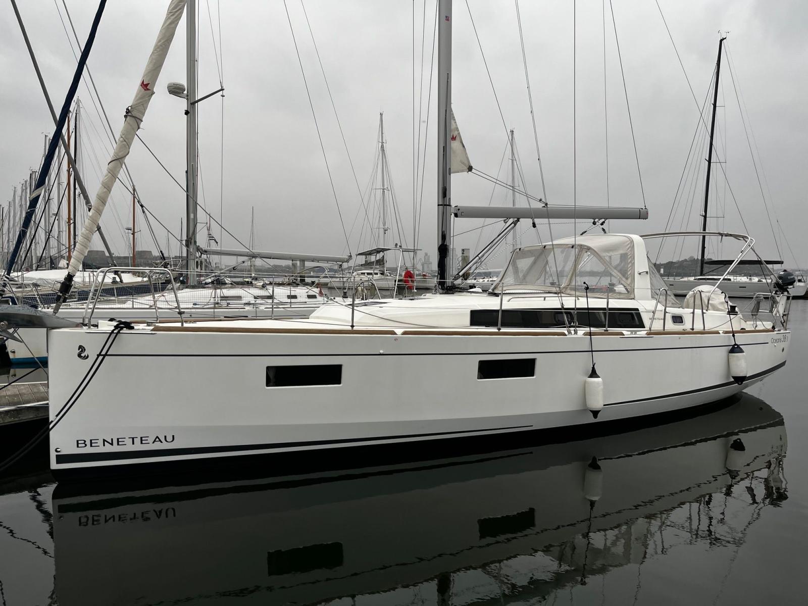 beneteau Oceanis 38.1