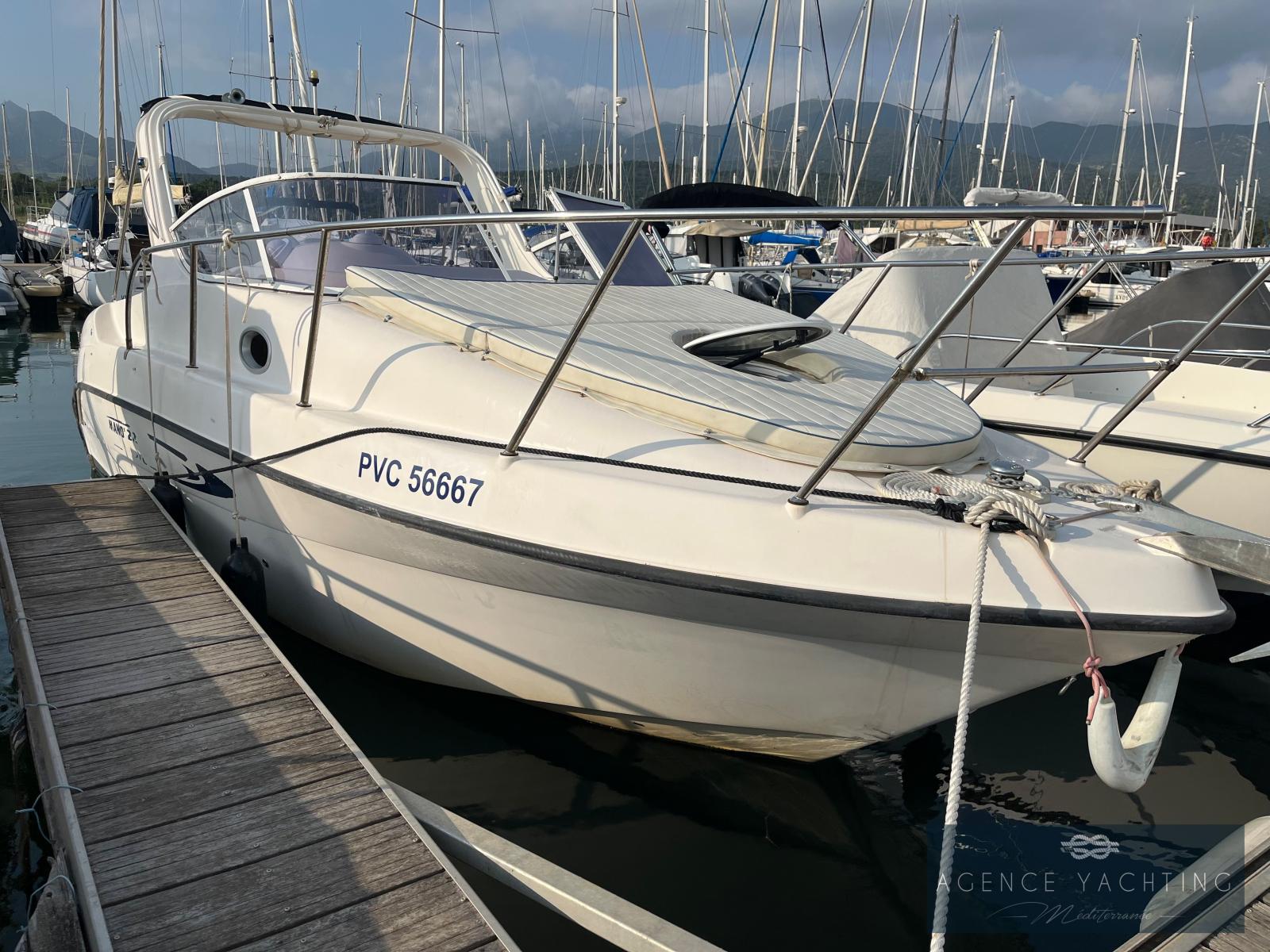 manò marine 22.52 cabin