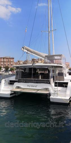 Fountaine pajot astréa 42