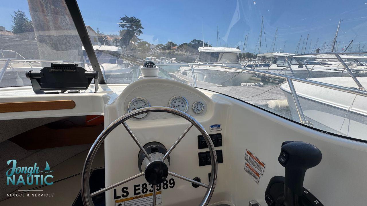 quicksilver 640 pilothouse