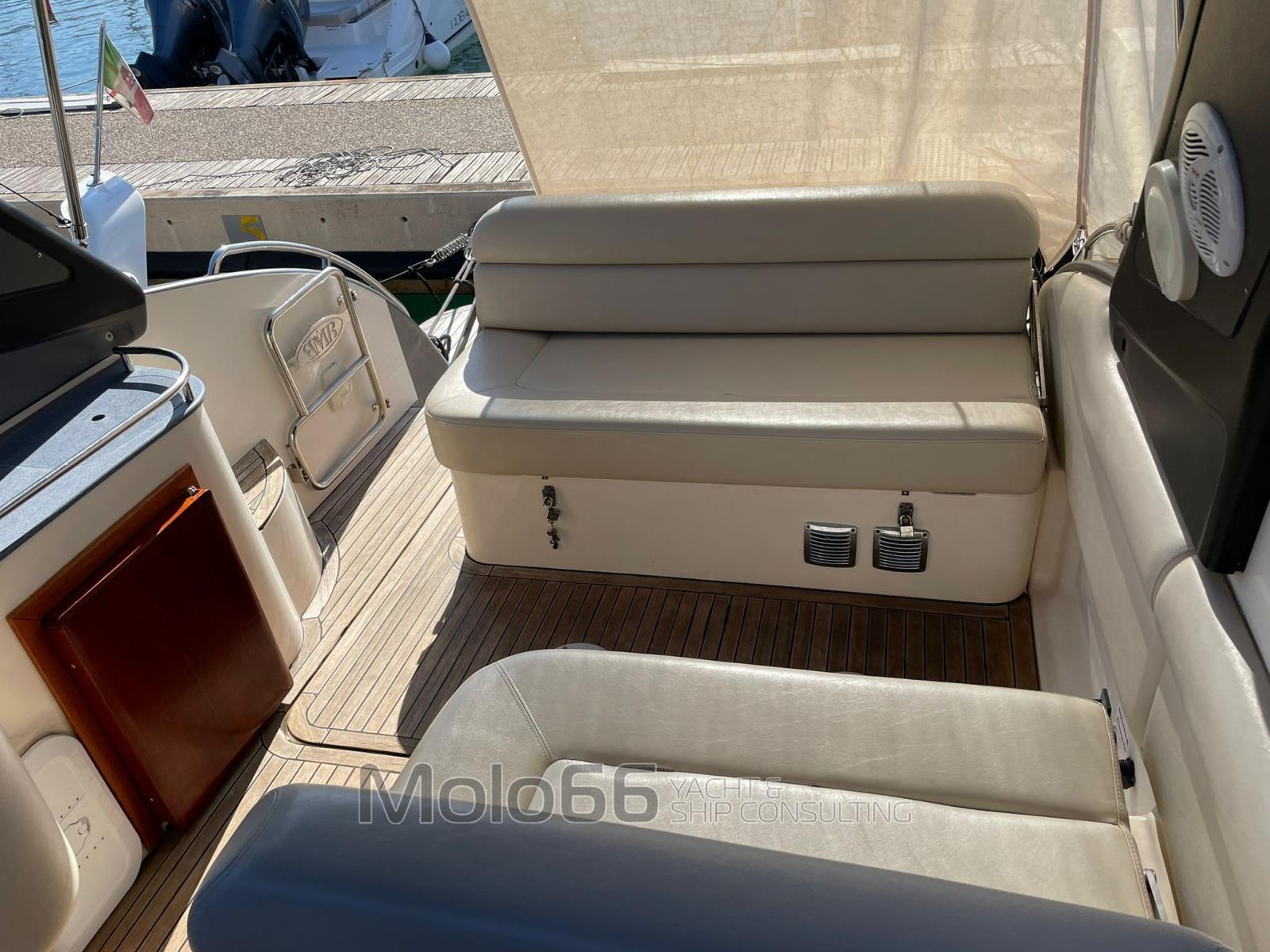 bavaria yachts 300 sport diesel