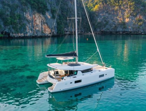 Lagoon yachts lagoon 42