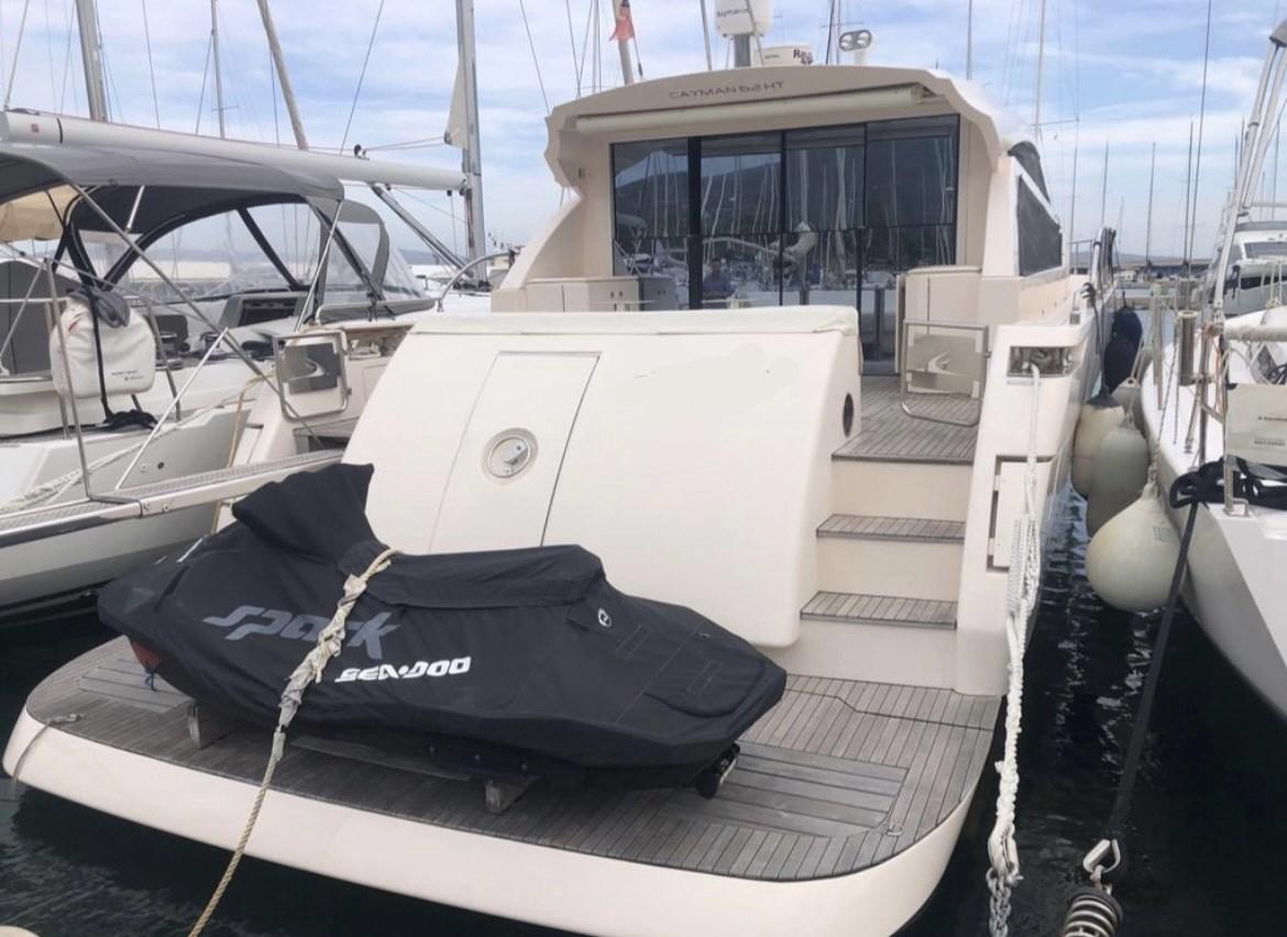 cayman yacht 62 ht