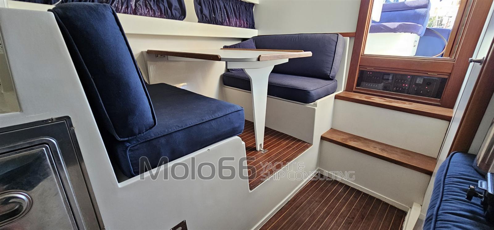 tornado Tornado 38' flush deck