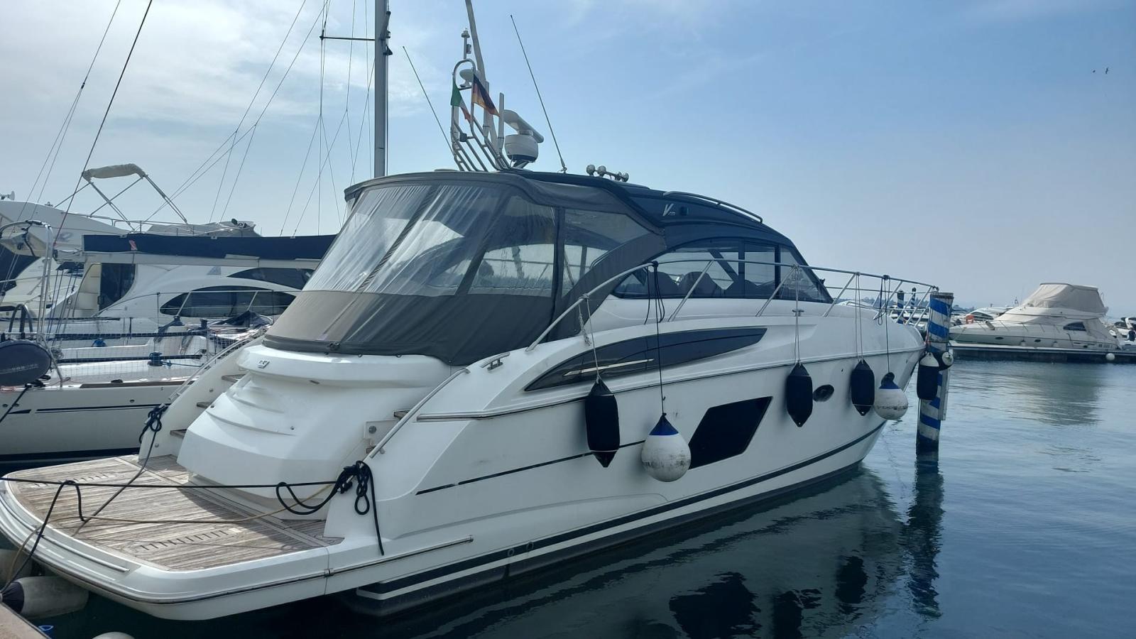 princess yachts V 48 open