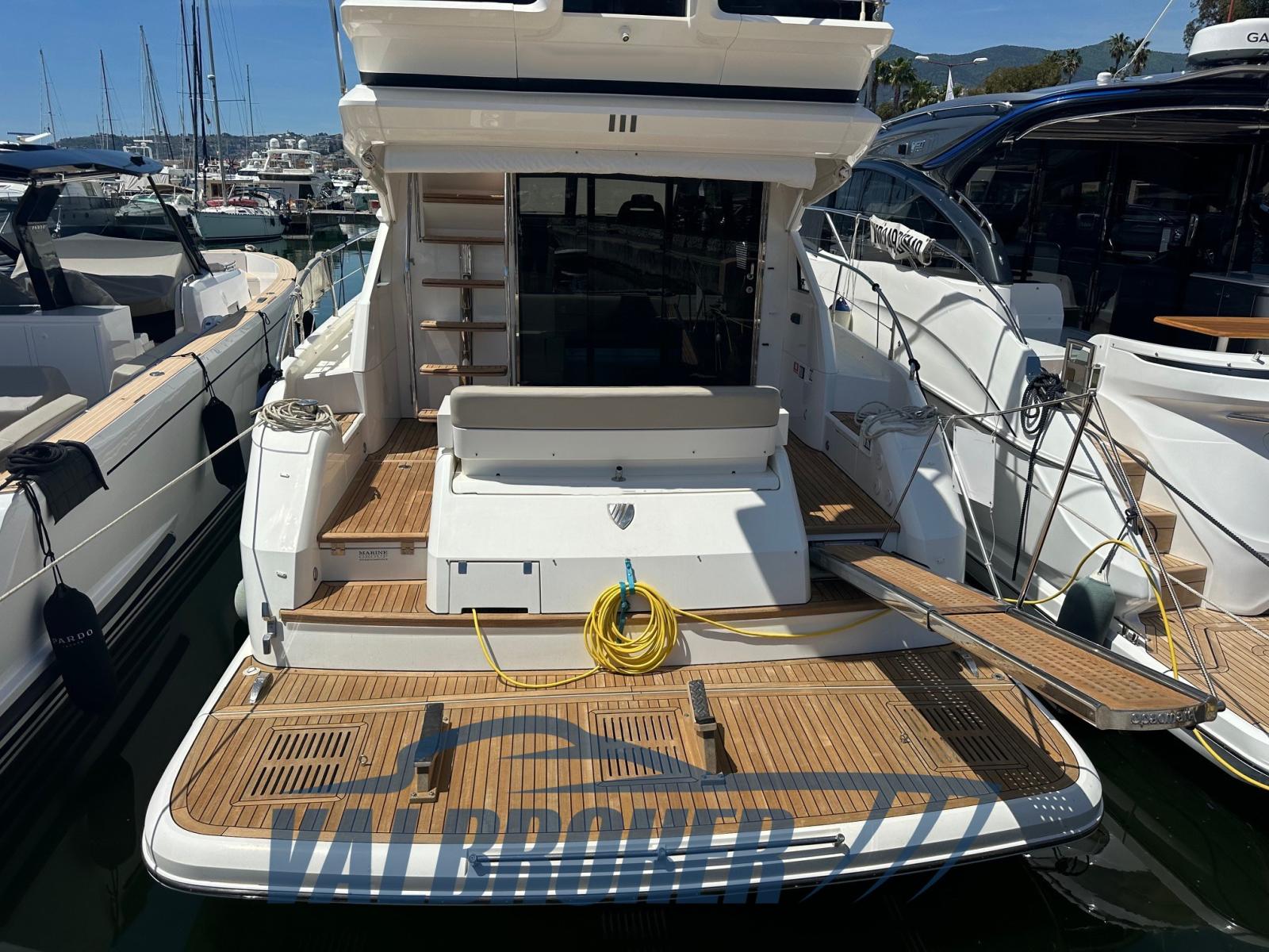 fairline Squadron 48